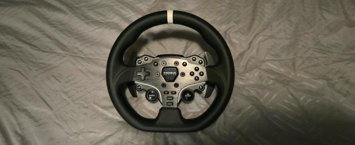 MOZA R5 BUNDEL MET PADALEN. GAME READY. PLUG AND PLAY, Spelcomputers en Games, Games | Pc, Zo goed als nieuw, Simulatie, 1 speler