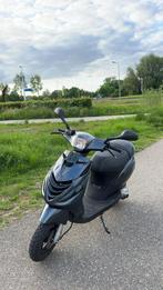 Zip 50cc 2takt 2017 4956 km, Fietsen en Brommers, Scooters | Piaggio, Ophalen, Tweetakt, Maximaal 45 km/u, Zip