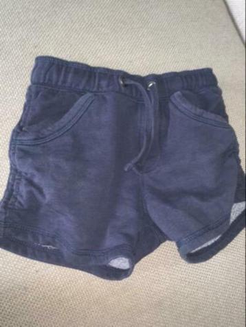 Blauw broekje kort korte broek blauw 122 128 short beschikbaar voor biedingen