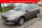 Volvo XC70 3.2 Summum // LEER / NAVI //, Auto's, Volvo, Automaat, 238 pk, XC70, 1729 kg