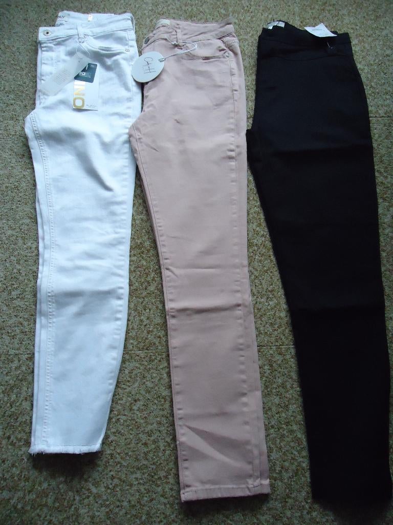 nieuwe broeken/ jeans, Zwart, Maat 42/44 (L), Nieuw, Ophalen of Verzenden