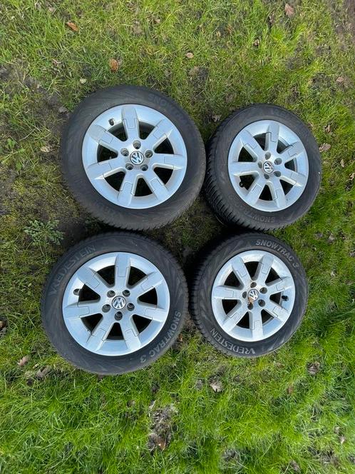 Volkswagen 15 inch winterbanden met velg, Auto diversen, Auto-accessoires, Zo goed als nieuw, Ophalen