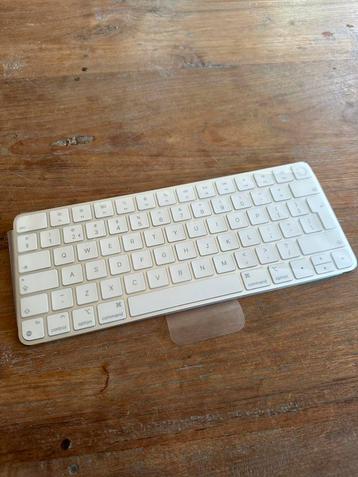 Apple Magic Keyboard TouchID | NIEUW beschikbaar voor biedingen