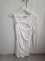 Witte Zara Jurk met Cut-Out Detail - Maat M, Kleding | Dames, Jurken, Maat 38/40 (M), Ophalen of Verzenden, Zo goed als nieuw
