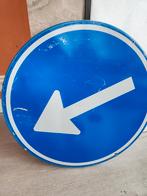 Verkeersbord met pijl, Ophalen