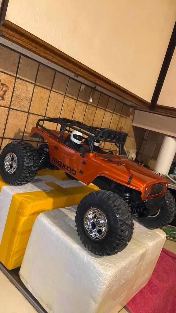 RC CORALLY MOXOO XP BRUSHLESS NAGELNIEUW, Hobby en Vrije tijd, Modelbouw | Radiografisch | Auto's, Nieuw, Auto offroad, Elektro