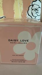 Marc Jacobs Daisy love eau so sweet 50 ml, Sieraden, Tassen en Uiterlijk, Uiterlijk | Parfum, Ophalen of Verzenden, Nieuw