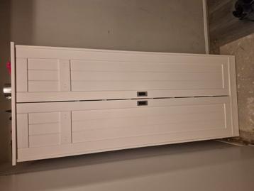 Schoenenkast beschikbaar voor biedingen