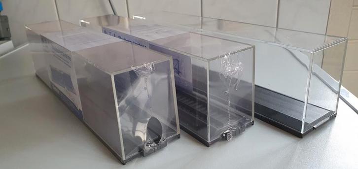 Vitrinekasten voor modeltreinen - Nieuwstaat, Hobby en Vrije tijd, Modeltreinen | H0, Nieuw, Overige typen, Gelijkstroom of Wisselstroom