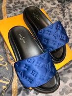Lv slippers, Kleding | Dames, Ophalen of Verzenden, Zo goed als nieuw