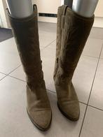 Suède laarzen maat 36, Kleding | Dames, Schoenen, Hoge laarzen, Ophalen of Verzenden, Zo goed als nieuw, Bullboxer
