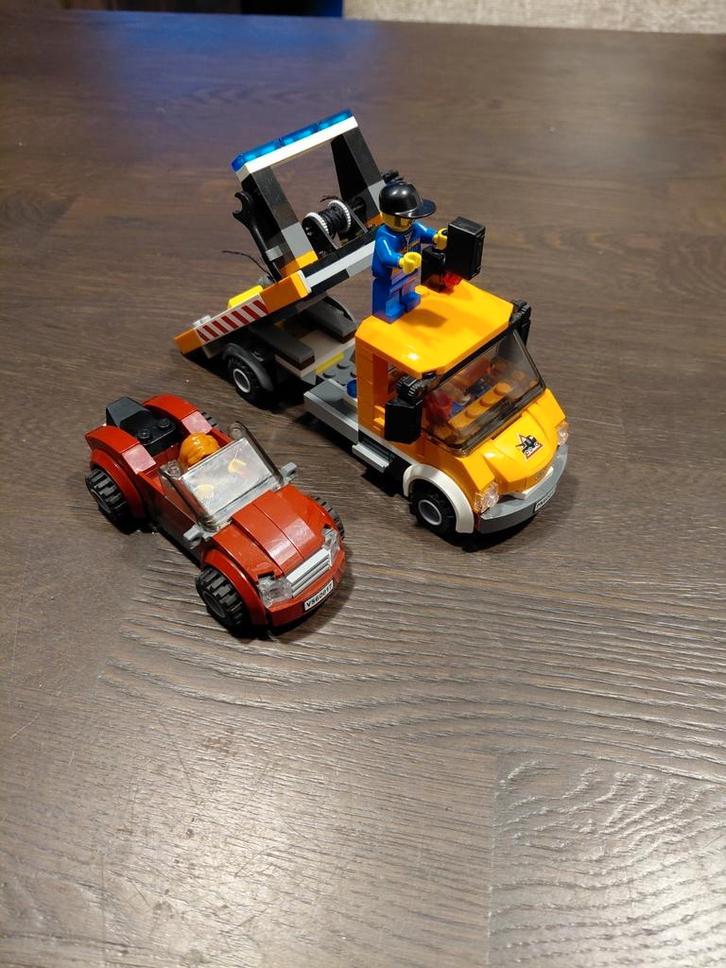 Lego city 60017 takelwagen cabrio sleepwagen, Kinderen en Baby's, Speelgoed | Duplo en Lego, Zo goed als nieuw, Lego, Ophalen of Verzenden
