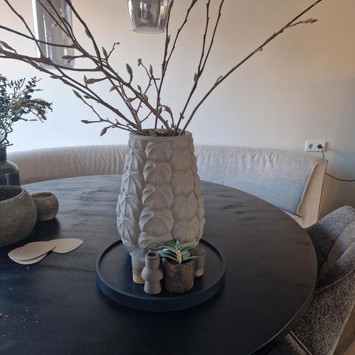 Taupe vaas met patroon, Huis en Inrichting, Woonaccessoires | Vazen, Zo goed als nieuw, Overige kleuren, Minder dan 50 cm, Aardewerk of Porselein