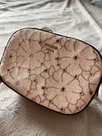 Guess schoudertas, Sieraden, Tassen en Uiterlijk, Tassen | Schoudertassen, Ophalen of Verzenden, Zo goed als nieuw, Zwart