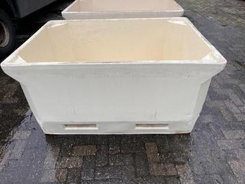 Kunststof palletbox met deksel – ideaal voor oud ijzer beschikbaar voor biedingen