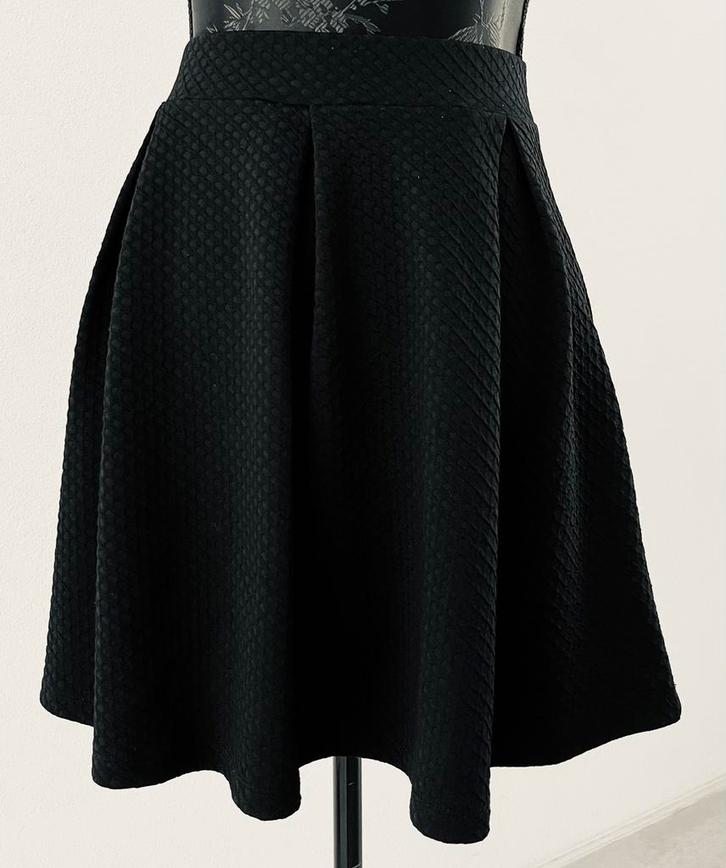 La Fée Maraboutée zwate klokrok maat S/M, Kleding | Dames, Rokken, Zo goed als nieuw, Maat 36 (S), Zwart, Boven de knie, Ophalen of Verzenden