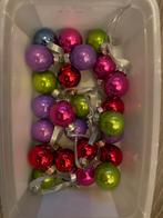 Doosje met gekleurde kerstballen, Ophalen of Verzenden, Zo goed als nieuw