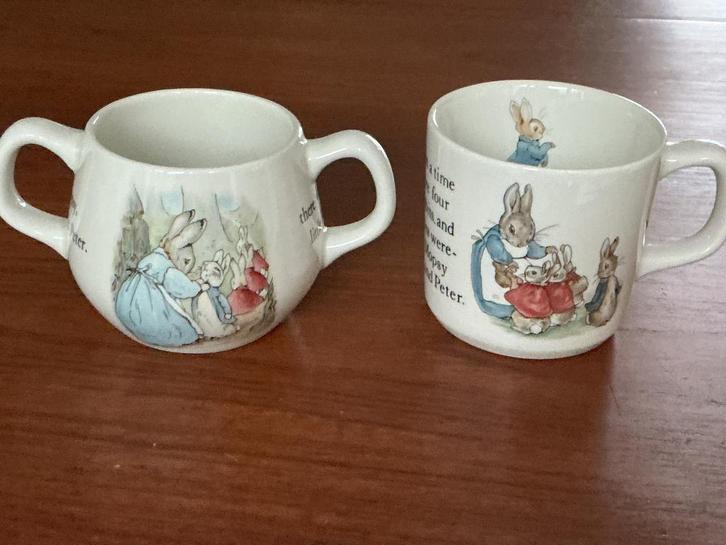 Wedgwood Peter Rabbit mokjes, Huis en Inrichting, Keuken | Servies, Zo goed als nieuw, Kop(pen) en/of Schotel(s), Wedgwood, Porselein