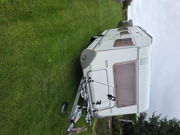 Caravan knaus sudwind 500, Caravans en Kamperen, Caravans, Particulier, tot en met 6, 1250 - 1500 kg, Treinzit, Knaus, Dwarsbed