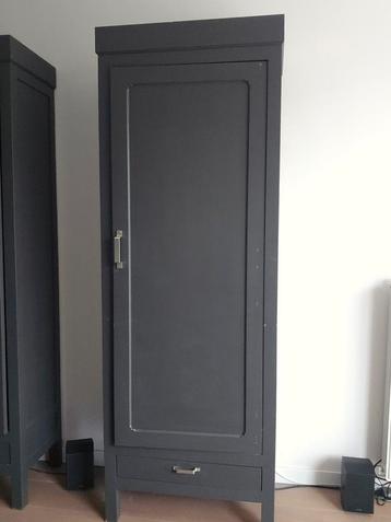 Grijze (servies) kast met planken en 1 la - custom made 2x beschikbaar voor biedingen