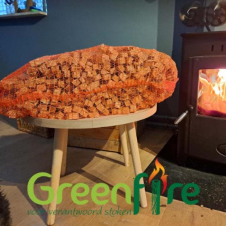 Aanmaakhout XL 8kg – Snel Vuur, Duurzaam & Sociaal Product, Tuin en Terras, Haardhout, Blokken, Overige houtsoorten, Minder dan 3 m³