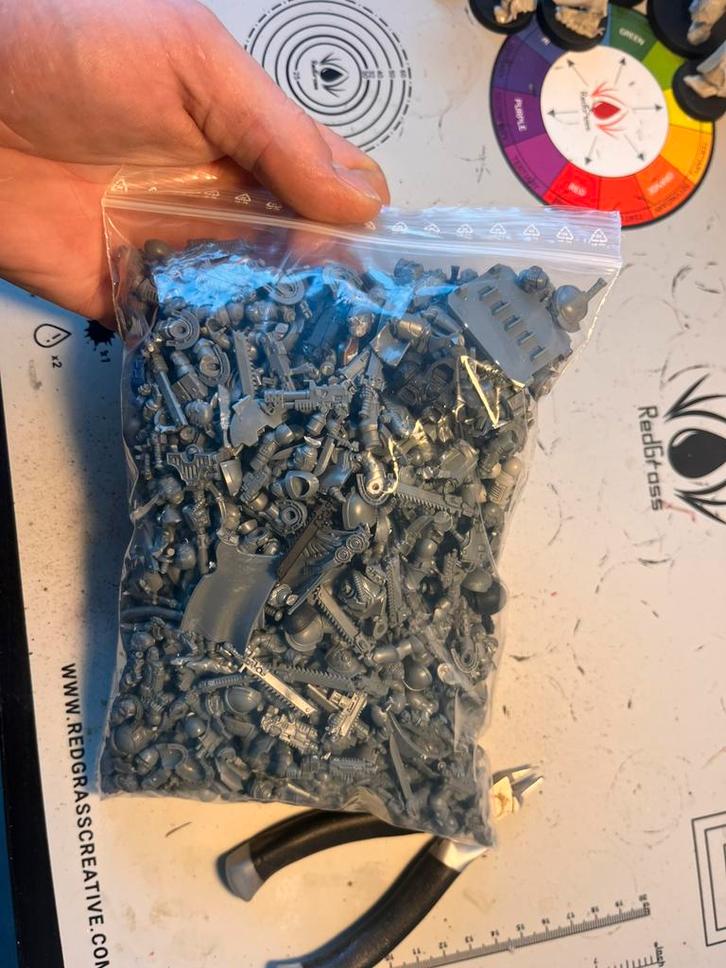 Warhammer 40k SPACE MARINES BITS, Hobby en Vrije tijd, Wargaming, Zo goed als nieuw, Warhammer 40000, Ophalen of Verzenden