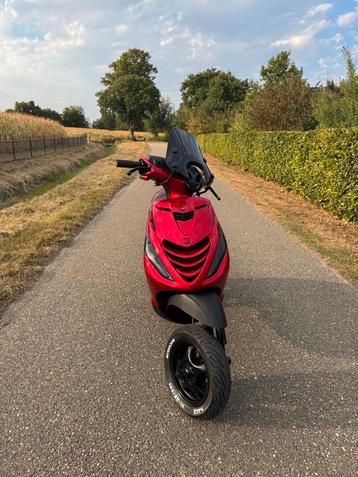 Zip 4t 50cc beschikbaar voor biedingen