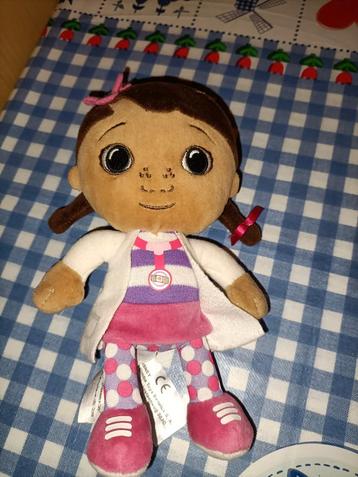Doc McStuffins Pluche Knuffel - Dottie "Doc" McStuffins beschikbaar voor biedingen