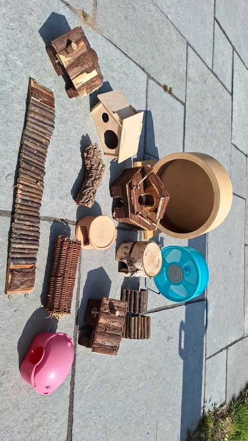 Hamster spullen te koop, Dieren en Toebehoren, Knaagdieren en Konijnen | Toebehoren, Zo goed als nieuw, Loopwiel of Rad, Ophalen