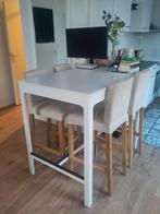 IKEA BERGMUND barkrukken & EKEDALEN bartafel + hoezen, Huis en Inrichting, Ophalen, Zo goed als nieuw