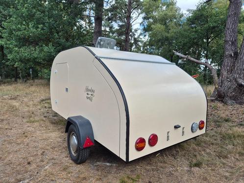 Avontuur in zakformaat – lichtgewicht teardrop trailer, Caravans en Kamperen, Caravans, Particulier, tot en met 2, Vast bed, tot 4 meter