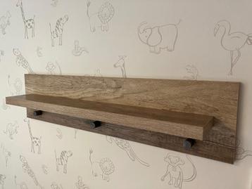 Wandrek / Wandplank Kidsmill Brent (babykamer) z.g.a.n.  beschikbaar voor biedingen