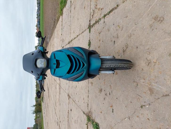 Piaggio Zip 2014, Fietsen en Brommers, Scooters | Piaggio, Zo goed als nieuw, Zip, Benzine, Ophalen