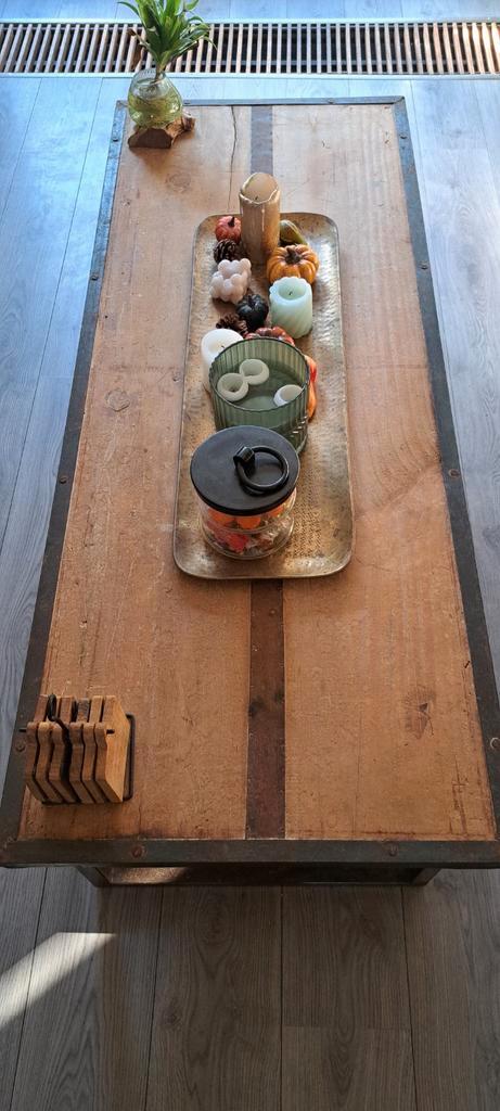 Houten Salontafel met Roest Look, Huis en Inrichting, Tafels | Salontafels, Gebruikt, Minder dan 50 cm, 50 tot 100 cm, 100 tot 150 cm
