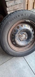Winterbanden op stalen velg - 6,6,5,5mm profiel, Auto-onderdelen, Banden en Velgen, Gebruikt, 15 inch, Banden en Velgen, Personenwagen
