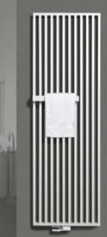 Radiator Vasco Arche 570x1800 mm wit beschikbaar voor biedingen