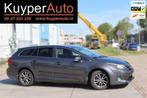 Toyota Avensis Wagon 1.8 VVTi Business navi camera trekhaak, Euro 5, 15 km/l, 4 cilinders, Origineel Nederlands