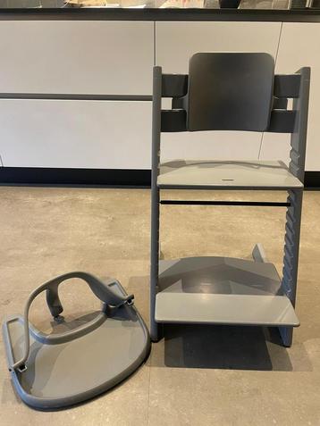 Stokke Tripp Trapp Storm Grey + babyset beschikbaar voor biedingen
