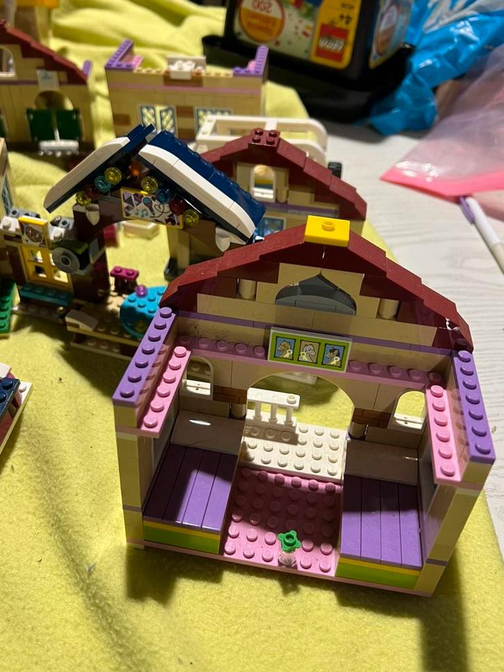 Lego friends veel onderdelen en boekjes 1.6 kilo, Kinderen en Baby's, Speelgoed | Duplo en Lego, Zo goed als nieuw, Ophalen of Verzenden