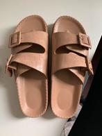 Slippers taupe caramel beige kleur maat 39, Beige, Ophalen of Verzenden, Zo goed als nieuw