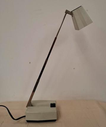 Eichhoff Werke type E3370 tafellamp beschikbaar voor biedingen