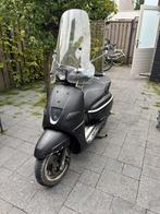 Scooter blauw kenteken rijdt 50 km/u Geen WOK, Fietsen en Brommers, Scooters | Peugeot, Ophalen, Gebruikt, Overige modellen