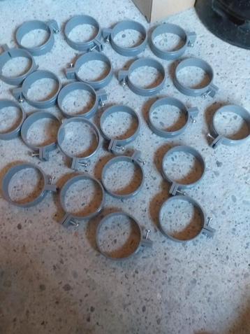 Regenpijp beugels 80mm  beschikbaar voor biedingen