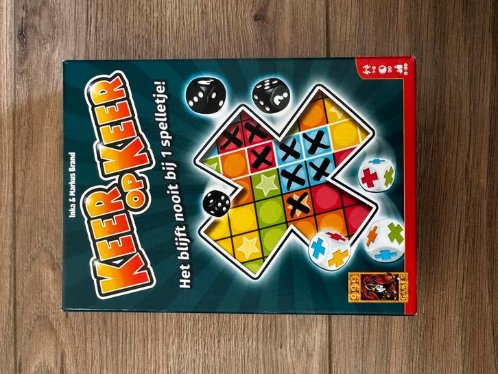 Keer op Keer - Dobbelspel, Hobby en Vrije tijd, Gezelschapsspellen | Bordspellen, Zo goed als nieuw, Een of twee spelers, Ophalen of Verzenden