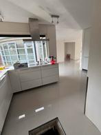 Vloer egaliseren & vloerverwarming dichtsmeren