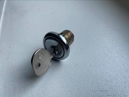 Volvo PV 544 Amazon contactslot als nieuw, Auto-onderdelen, Dashboard en Schakelaars, Oldtimer onderdelen, Volvo, Gebruikt, Ophalen of Verzenden