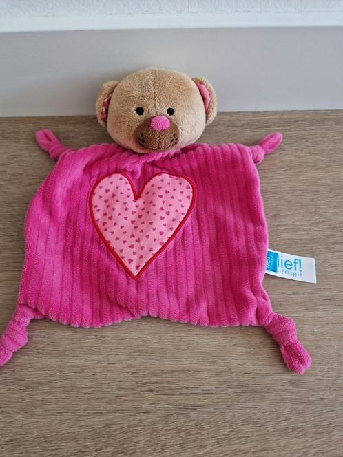 Knuffeldoekje Lief! beer roze rib hart hartjes K8975, Kinderen en Baby's, Speelgoed | Knuffels en Pluche, Zo goed als nieuw, Beer