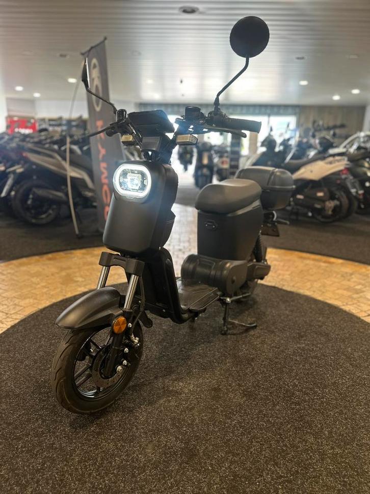 IVA S2 E-GO snorscooter 2023 elektrische scooter, Fietsen en Brommers, Snorfietsen en Snorscooters, Nieuw, Overige merken, Elektrisch