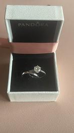Pandora ringen, zilver maat 50, Sieraden, Tassen en Uiterlijk, Ringen, Met kristal, Ophalen of Verzenden, Zo goed als nieuw, Dame