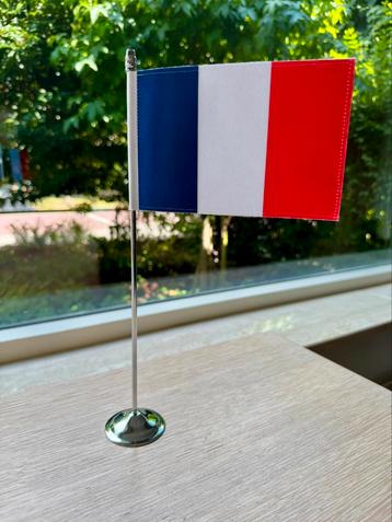 NIEUW 4 luxe Franse tafelvlaggen met chroom standaard 29 cm beschikbaar voor biedingen